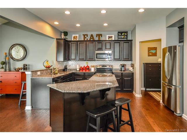 10938 Kingsview Dr, Davidson, NC 28036 photo 7