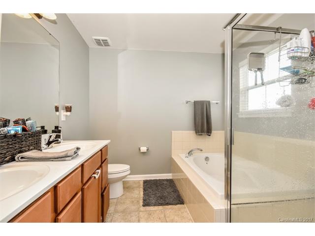 10938 Kingsview Dr, Davidson, NC 28036 photo 11