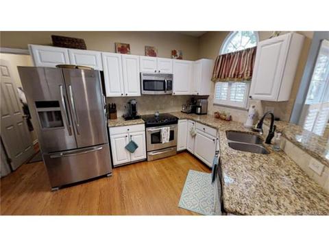 19943 Scanmar Ln, Cornelius, NC 28031 photo 4