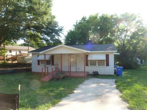 604 Hampton Rd, Lancaster, SC 29720 photo 1