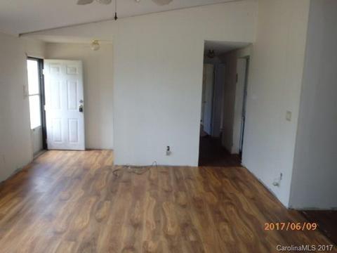 222 Red Hawk Ln, Olin, NC 28660 photo 10
