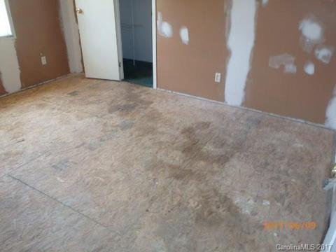 222 Red Hawk Ln, Olin, NC 28660 photo 13