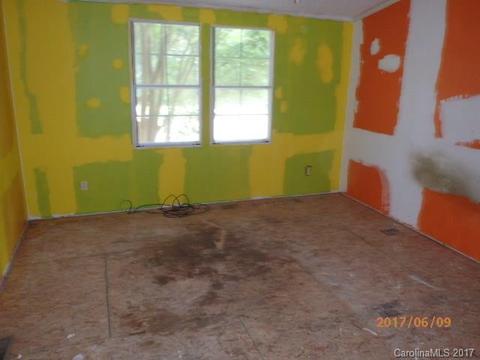 222 Red Hawk Ln, Olin, NC 28660 photo 5