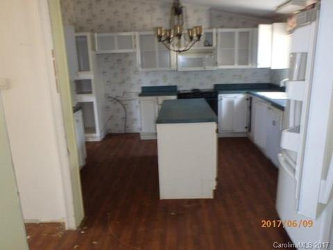 222 Red Hawk Ln, Olin, NC 28660 photo 7