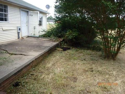222 Red Hawk Ln, Olin, NC 28660 photo 16
