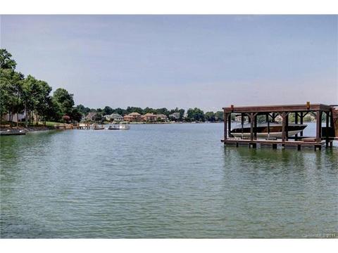 19709 Bustle Rd, Cornelius, NC 28031 photo 3