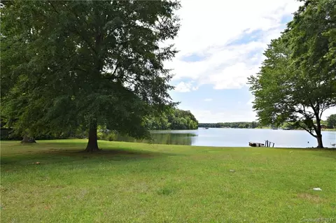 8477 Babe Dr, Terrell, NC 28682 photo 3