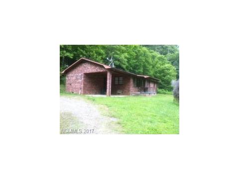904 Pumpkintown Rd, Sylva, NC 28779 photo 1
