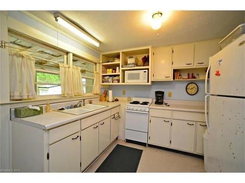 904 Pumpkintown Rd, Sylva, NC 28779 photo 18