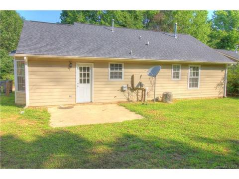 3200 Faircroft Way, Monroe, NC 28110 photo 2