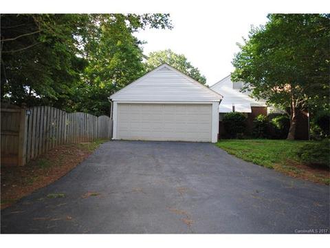 2001 Yost St, Salisbury, NC 28144 photo 3