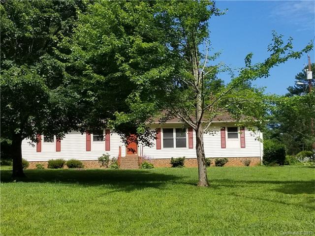 8136 Hope Dr, Denver, NC 28037 photo 2