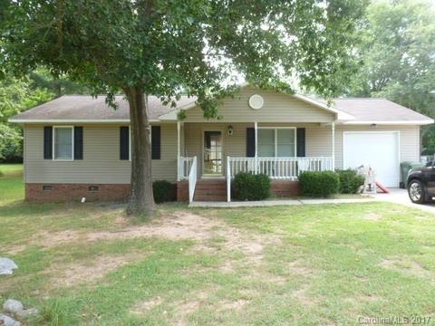 2126 Pacer Rd, Lancaster, SC 29720 photo 1