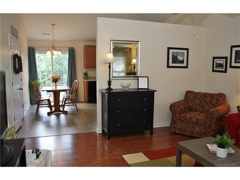 519 Pennyfields Ln, Clover, SC 29710 photo 5