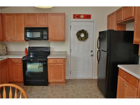 519 Pennyfields Ln, Clover, SC 29710 photo 7