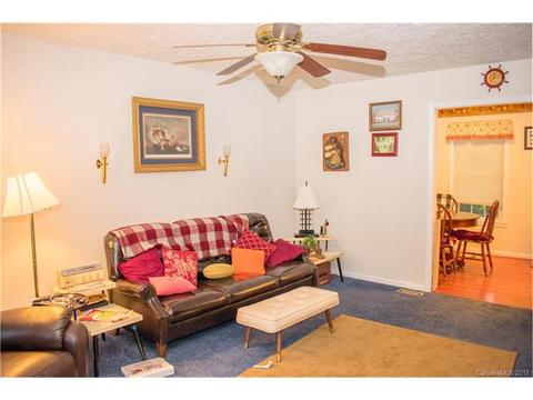 1584 Brook Ln, Denver, NC 28037 photo 2