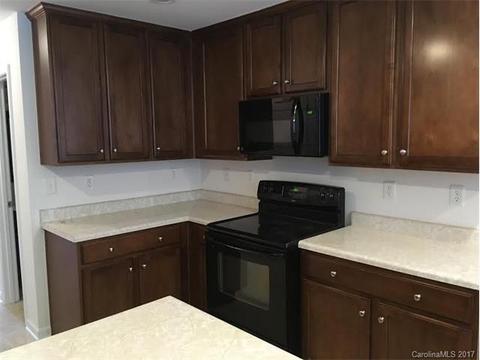 7741 E Berkeley Rd, Denver, NC 28037 photo 5