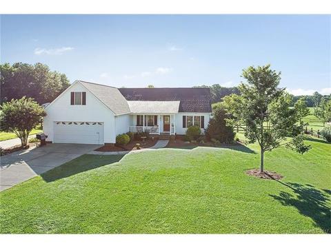225 Grayson Dr, Salisbury, NC 28147 photo 1