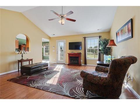 225 Grayson Dr, Salisbury, NC 28147 photo 2