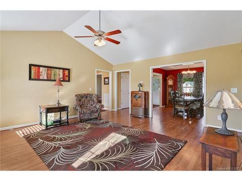 225 Grayson Dr, Salisbury, NC 28147 photo 3