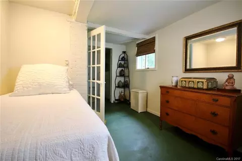 593 E Main St, Brevard, NC 28712 photo 13