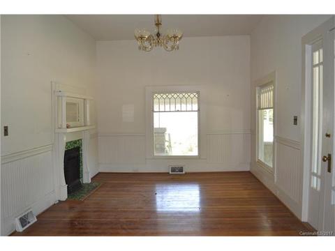 706 S Main St, Salisbury, NC 28146 photo 5