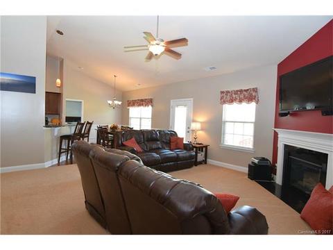 7211 Ogden Pl, Denver, NC 28037 photo 5