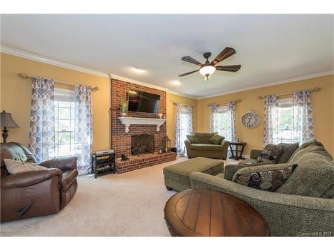 1672 Sharon Ln, Lancaster, SC 29720 photo 8