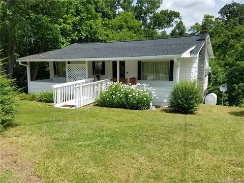 23 Academy St, Marshall, NC 28753 photo 1