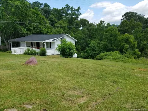 23 Academy St, Marshall, NC 28753 photo 10