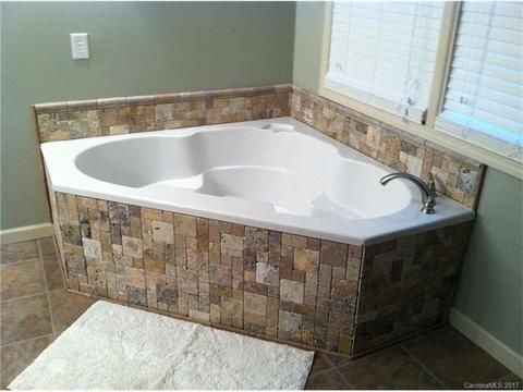 1733 Travis Rd, Conover, NC 28613 photo 9