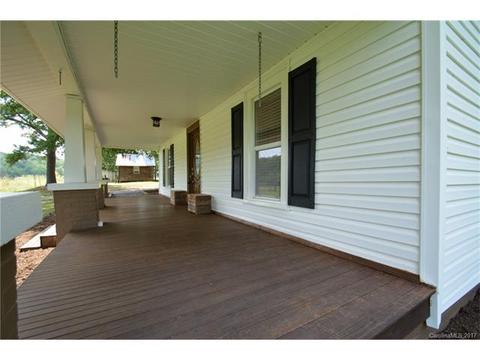 1733 Travis Rd, Conover, NC 28613 photo 12