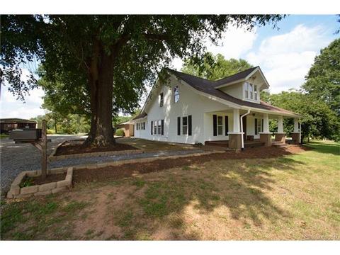 1733 Travis Rd, Conover, NC 28613 photo 3
