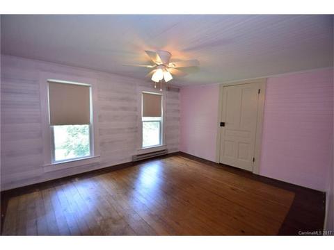 1733 Travis Rd, Conover, NC 28613 photo 17