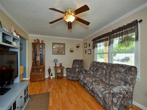 30 Tyler St, Clyde, NC 28721 photo 5