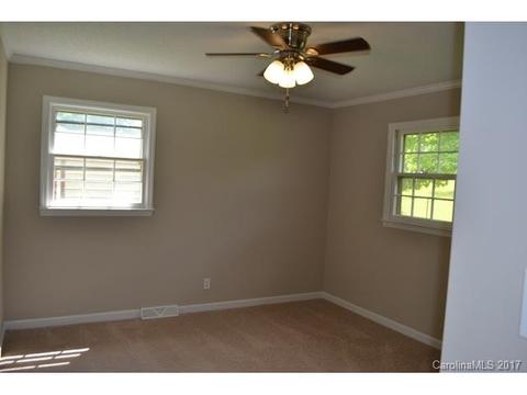 2591 Pineview Dr, Lancaster, SC 29720 photo 6