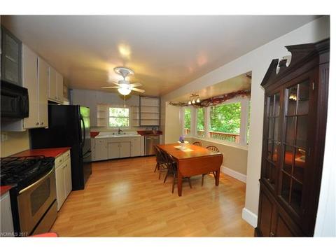 2274 Deep Gap Rd, Flat Rock, NC 28731 photo 6