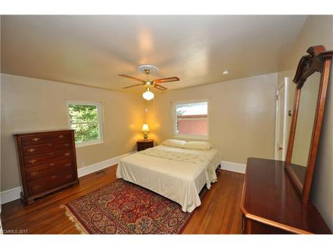 2274 Deep Gap Rd, Flat Rock, NC 28731 photo 8