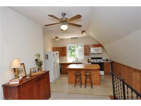 2274 Deep Gap Rd, Flat Rock, NC 28731 photo 15