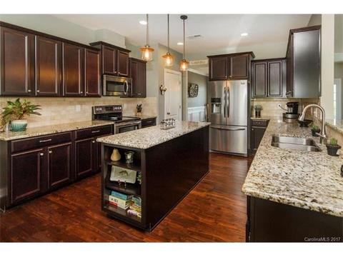 10004 Alabaster Dr, Davidson, NC 28036 photo 10