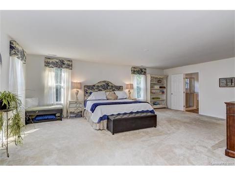 939 Pinkney Pl, Stanley, NC 28164 photo 2