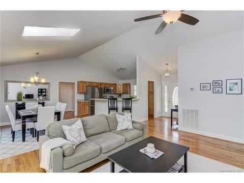 10734 Paxtons Pl, Davidson, NC 28036 photo 12