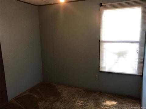 176 Williamsburg Rd, Olin, NC 28660 photo 6