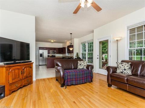 511 Windsor Forest Ct, Fletcher, NC 28732 photo 7