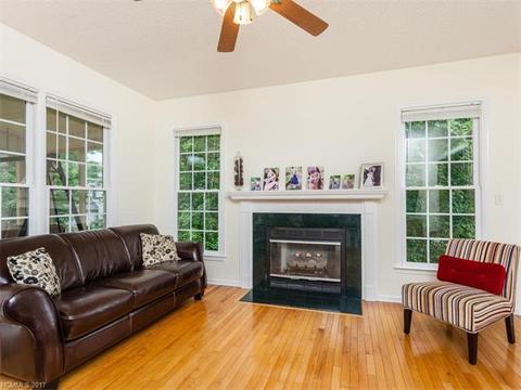 511 Windsor Forest Ct, Fletcher, NC 28732 photo 5