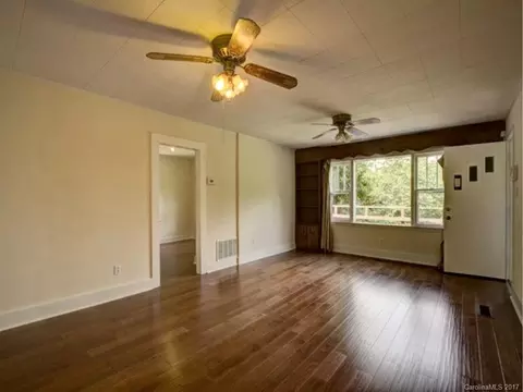 21 Apollo Dr, Sylva, NC 28779 photo 2