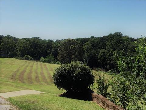 1175 Double Circle Dr, Conover, NC 28613 photo 3