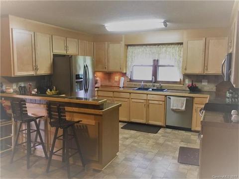 1175 Double Circle Dr, Conover, NC 28613 photo 8