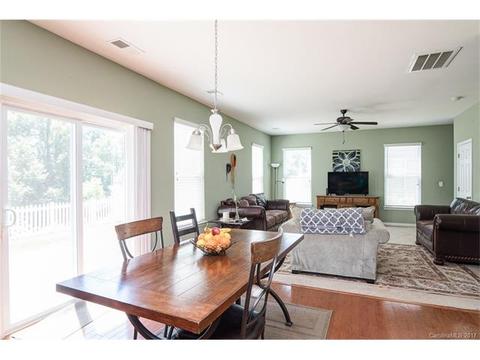 3326 Streamside Dr, Davidson, NC 28036 photo 4