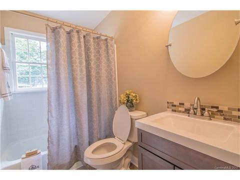 836 E John St, Matthews, NC 28105 photo 9